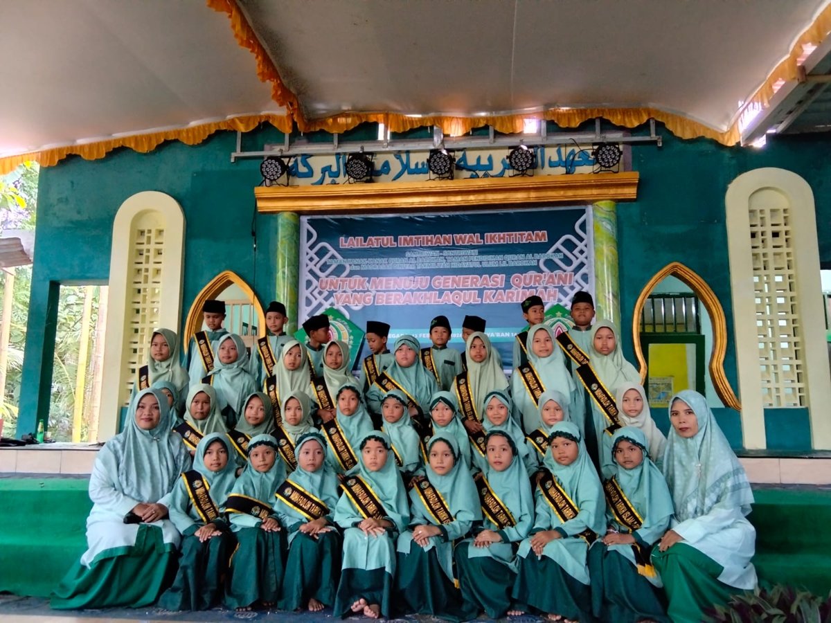 Wisuda hafalan Nadhoman tarikh islam  kelas 1 TPQ